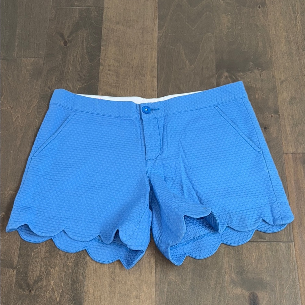 Lilly Pulitzer textured buttercup shorts size 4